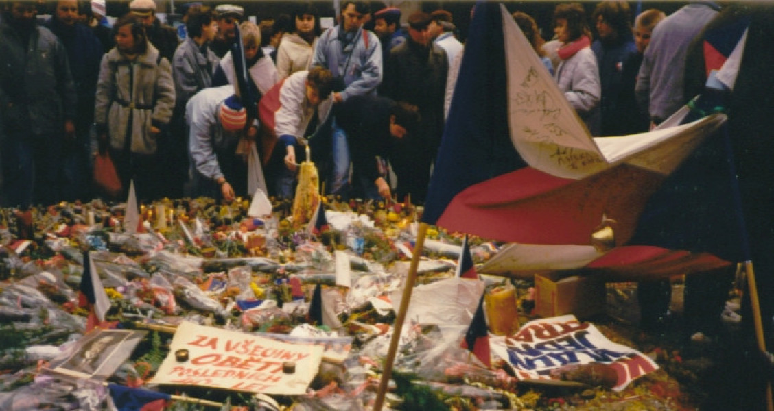 17. listopadu 1989 na Václavském náměstí - 42TČen