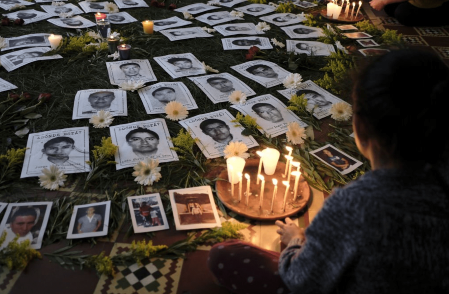 Zavraždeni studenty v Mexiku v roce 2014 - 42TČen