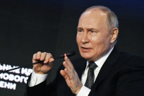 Vladimir Putin na fóru Agentury pro strategické iniciativy „Silné nápady pro novou dobu“. - 42TČen