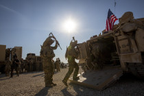 Vojáci na americké vojenské základně v Sýrii - 42TČen