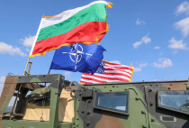 Vlajky Bulharska NATO a USA - 42TČen