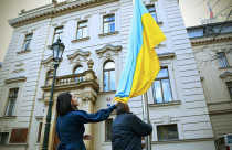 thumb-1024x663-czech-government-ukraine-flag.jpg - 42TČen